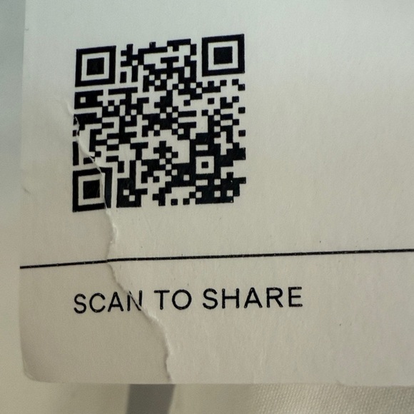 Quince Organic Cotton Woman’s off white Button Down Shirt - Picture 5 of 13